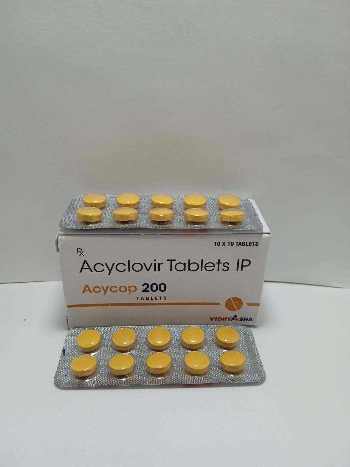 Acycop 200mg Tablet